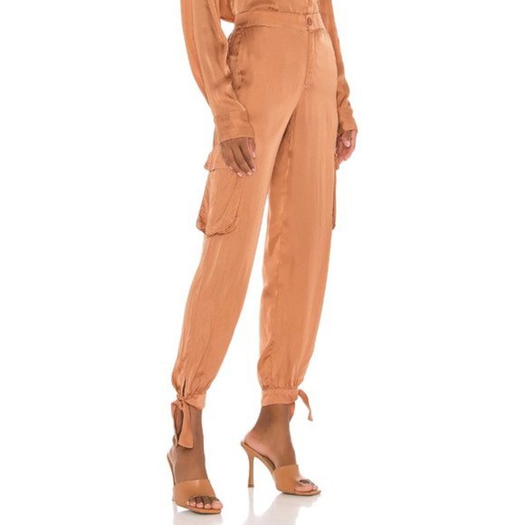 NWT YFB pistachio green khaki satin-like cargo pants, XS - Picture 8 of 11